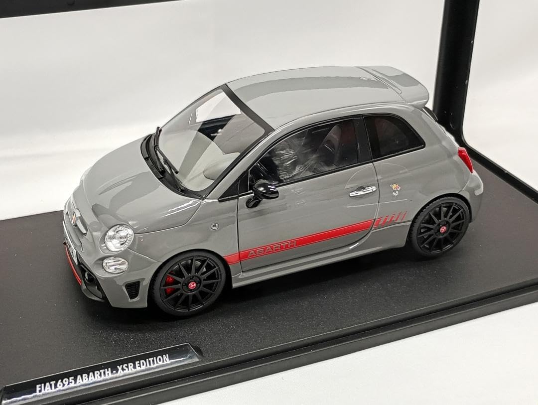 ソリド 1/18 アバルト 695 ヤマハXSR エディション 2022 グレー